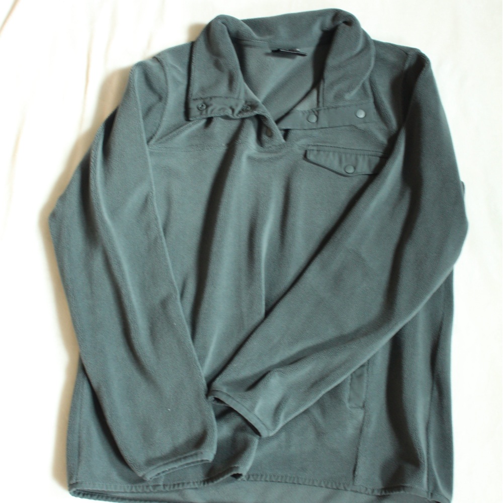 Women's Charcoal Button-Up Fleece Jacket